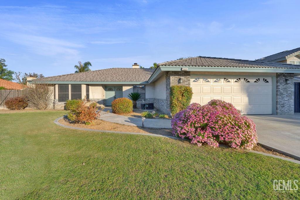 Undisclosed Address Bakersfield, CA 93312 - Photo 2 of 34