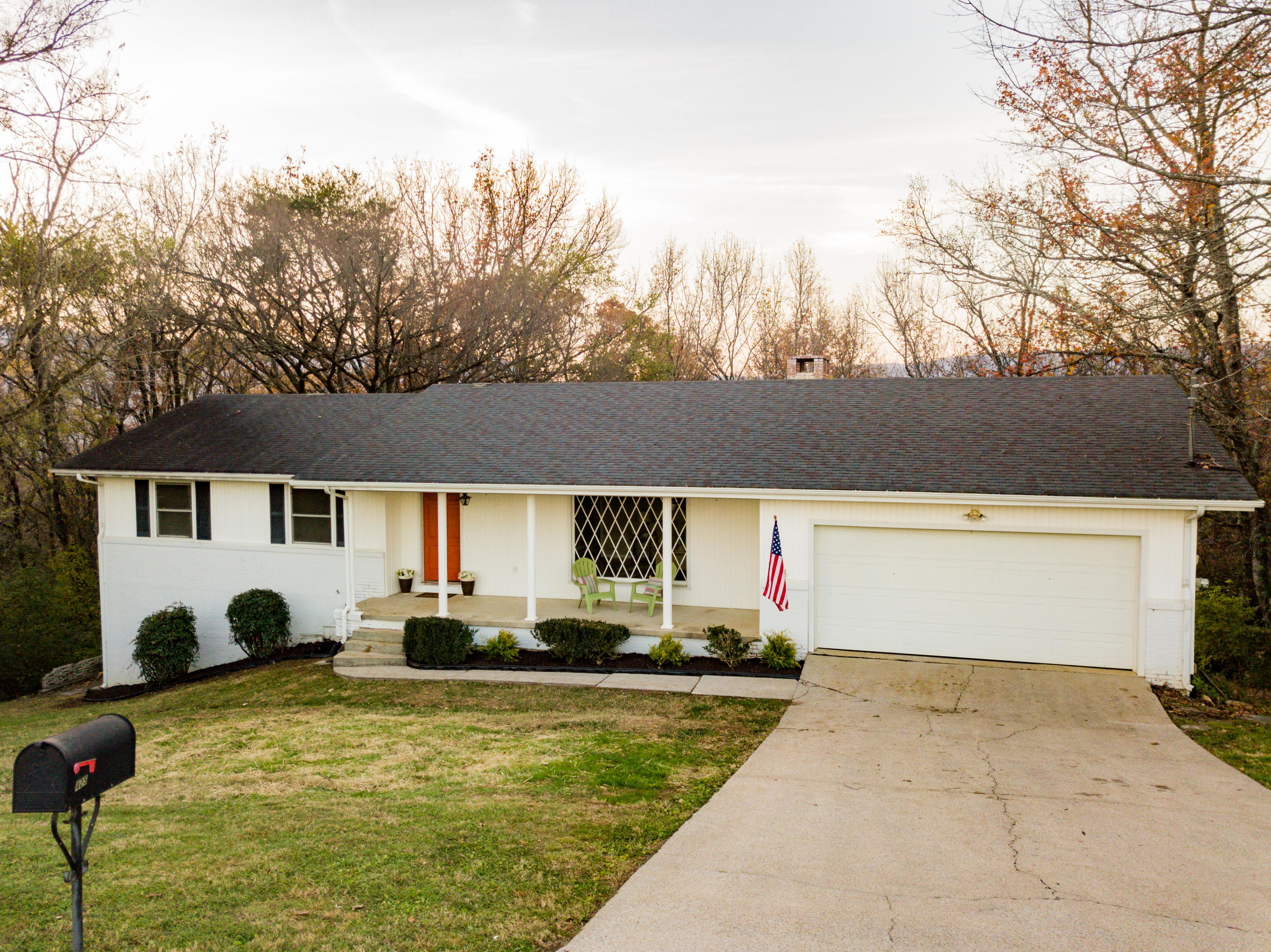 425 Whitehall Road Chattanooga, TN 37405 - Photo 1 of 27 20171129-Whitehall-116