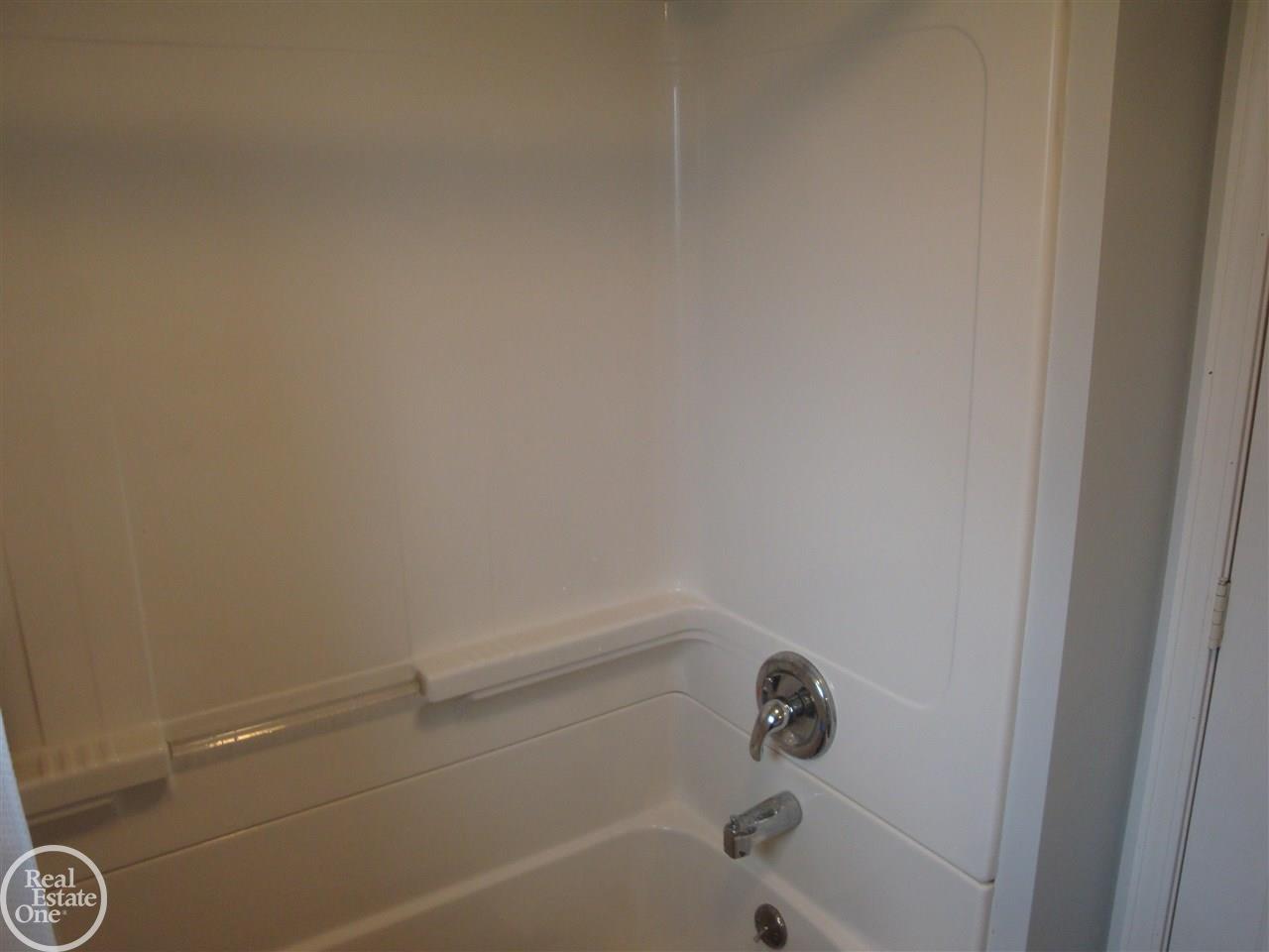 14116 Foley Road Capac, MI 48014 - Photo 22 of 32 50062592-21.JPG