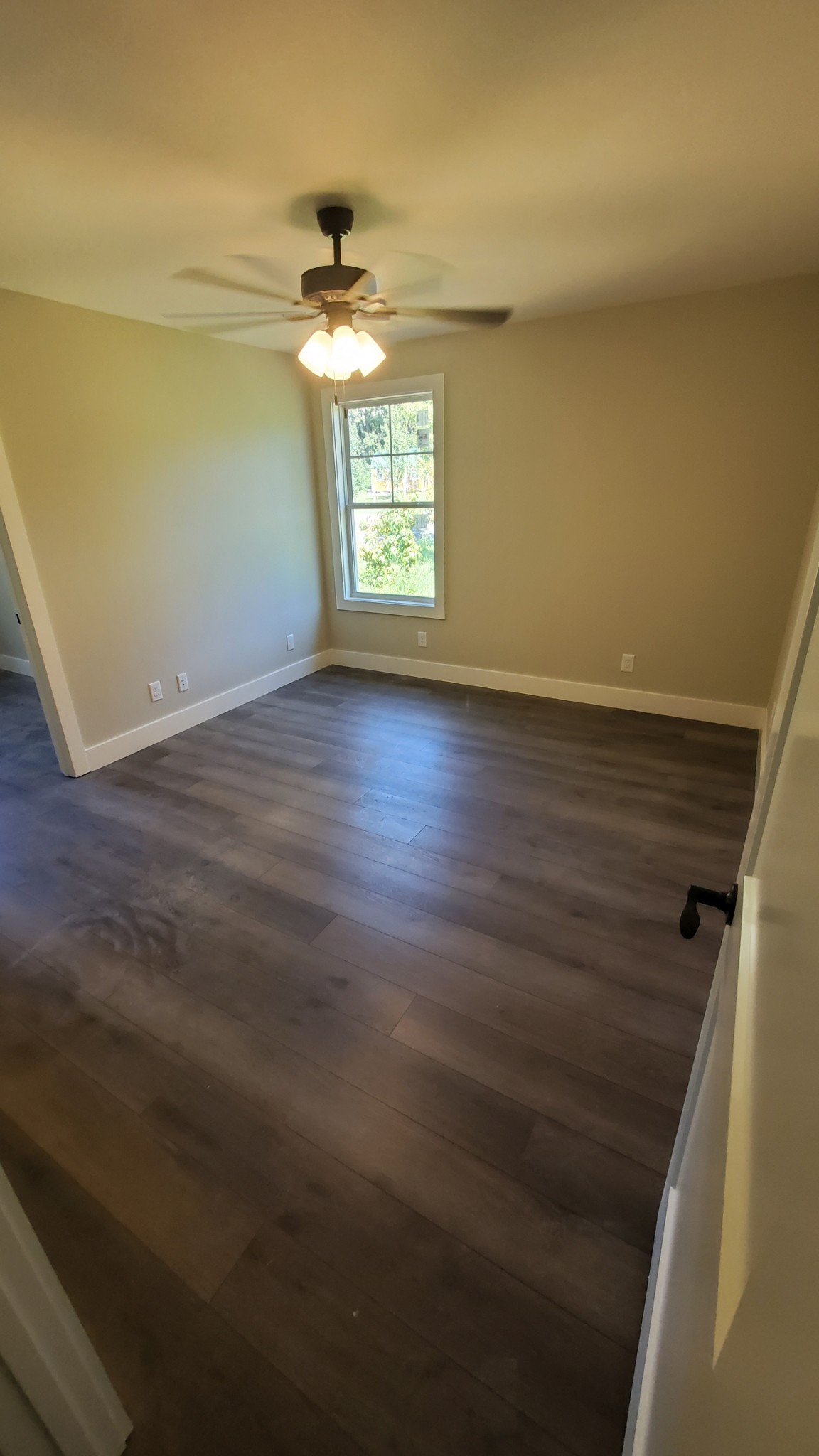 4000 Beasleys Bend Road Lebanon, TN 37087 - Photo 20 of 26 wooden floor in an empty room