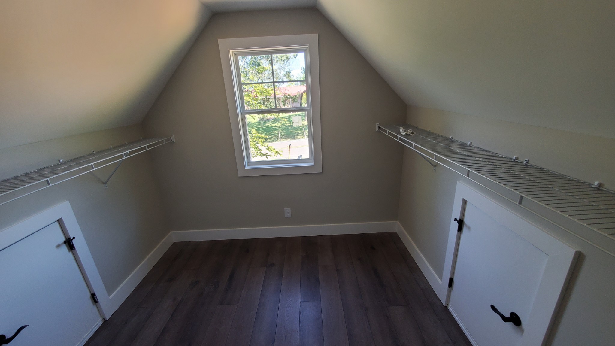 4000 Beasleys Bend Road Lebanon, TN 37087 - Photo 21 of 26 an empty room with wooden floor and windows