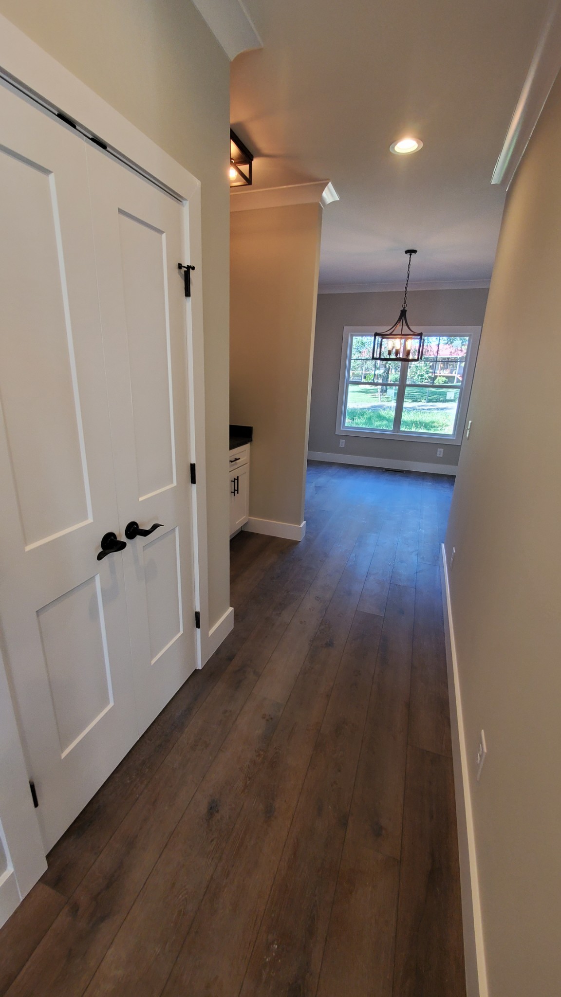 4000 Beasleys Bend Road Lebanon, TN 37087 - Photo 8 of 26 an empty room with wooden floor and windows