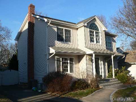 29 Summit Street Huntington, NY 11743 - Photo 1 of 1