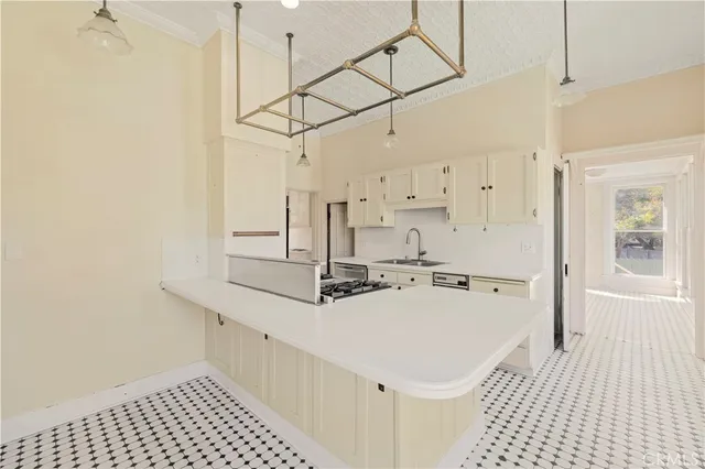 $3,499,000 | 201 Orange Grove Avenue, South Pasadena, CA 91030