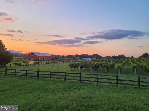 $599,000 | 107 High Field Lane, Front Royal, VA 22630