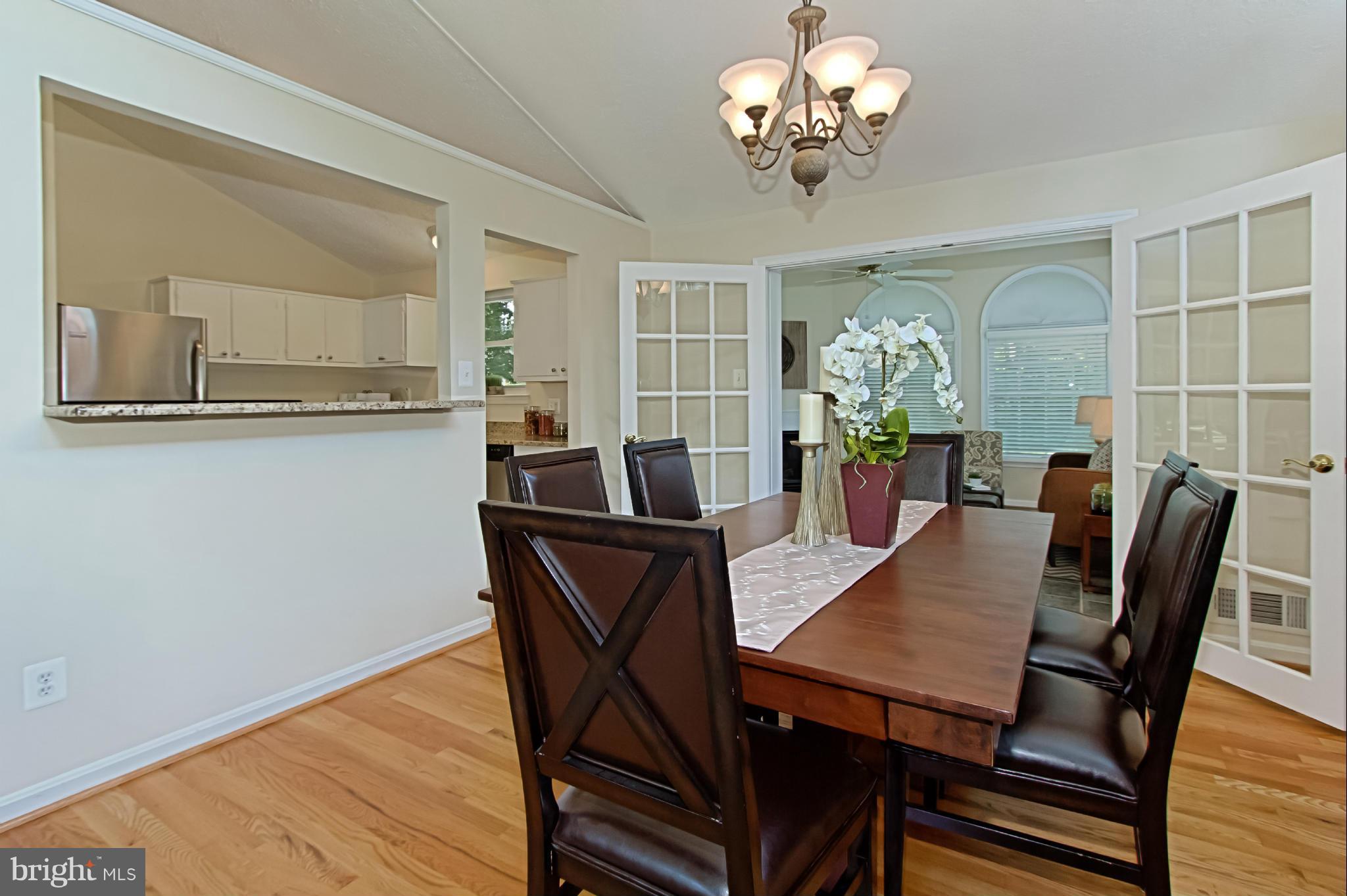8948 Victoria Road Springfield, VA 22151 - Photo 7 of 30 Dining Room