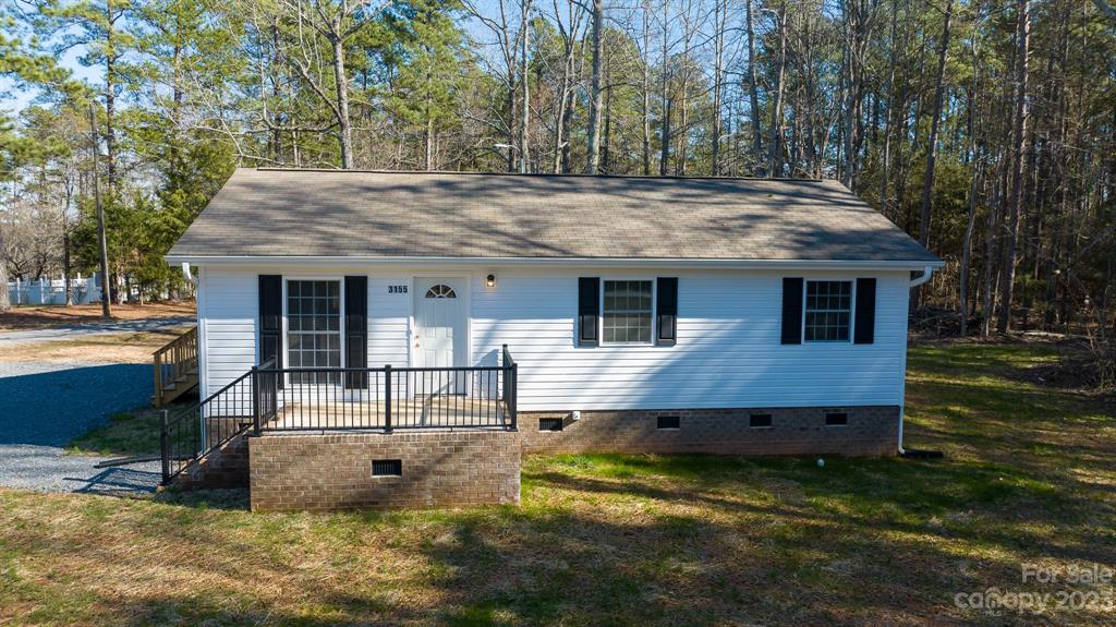 3155 Anderson Road South Catawba, SC 29704 - Photo 5 of 15 front view of a house with a yard