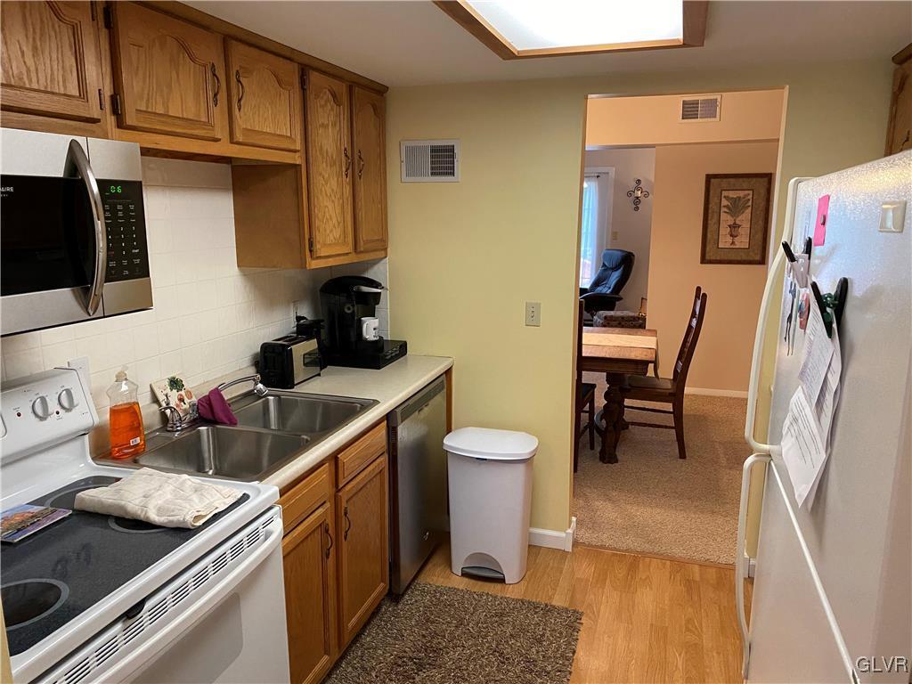 1911 Aster Road Macungie, PA 18062 - Photo 3 of 17 Gallery Image 3
