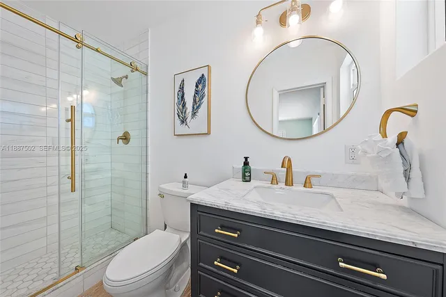 $700,000 | 367 West Riverside Drive, Tequesta, FL 33469