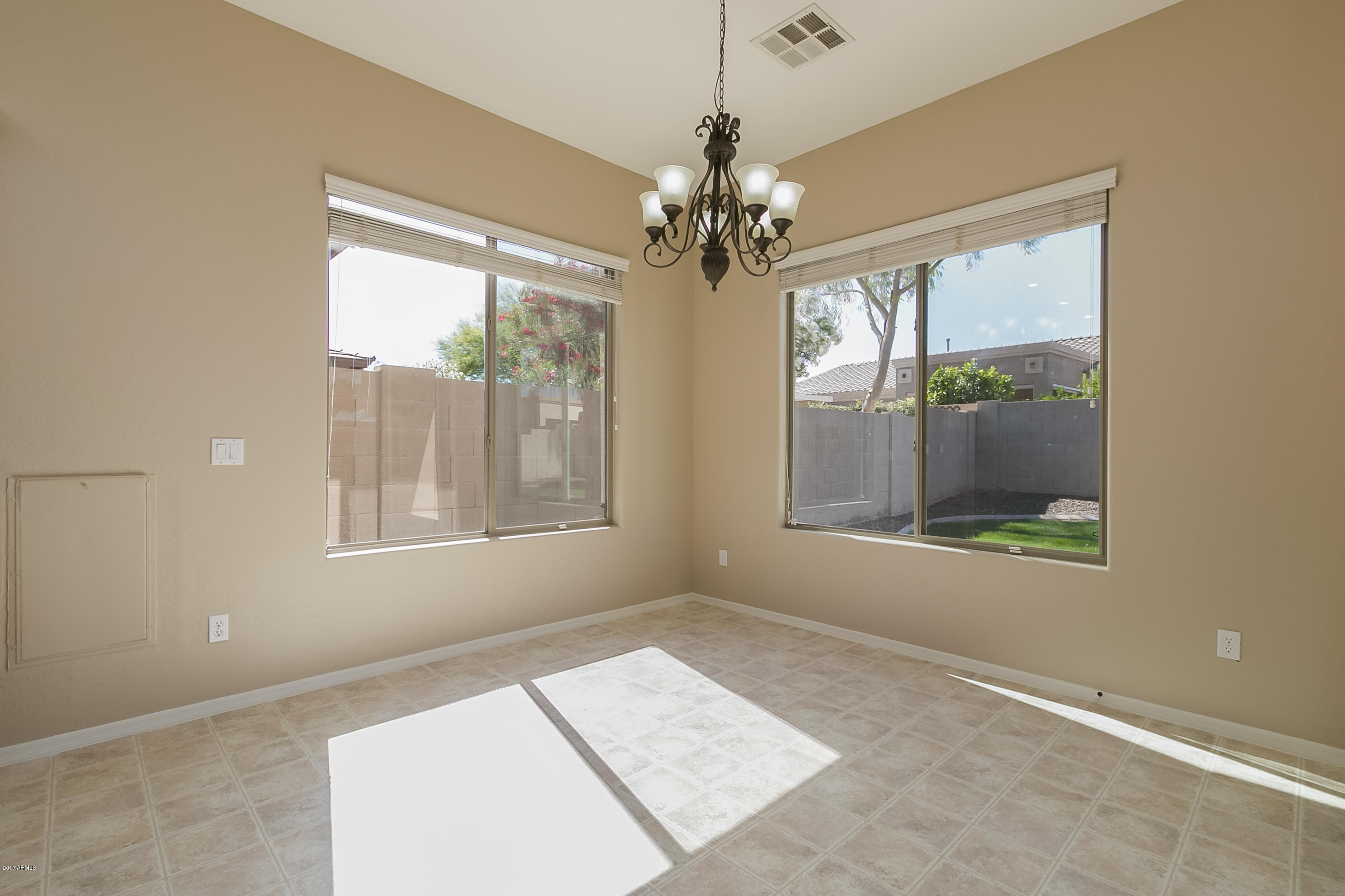 18198 West Rimrock Street Surprise, AZ 85388 - Photo 13 of 30 Dining Area