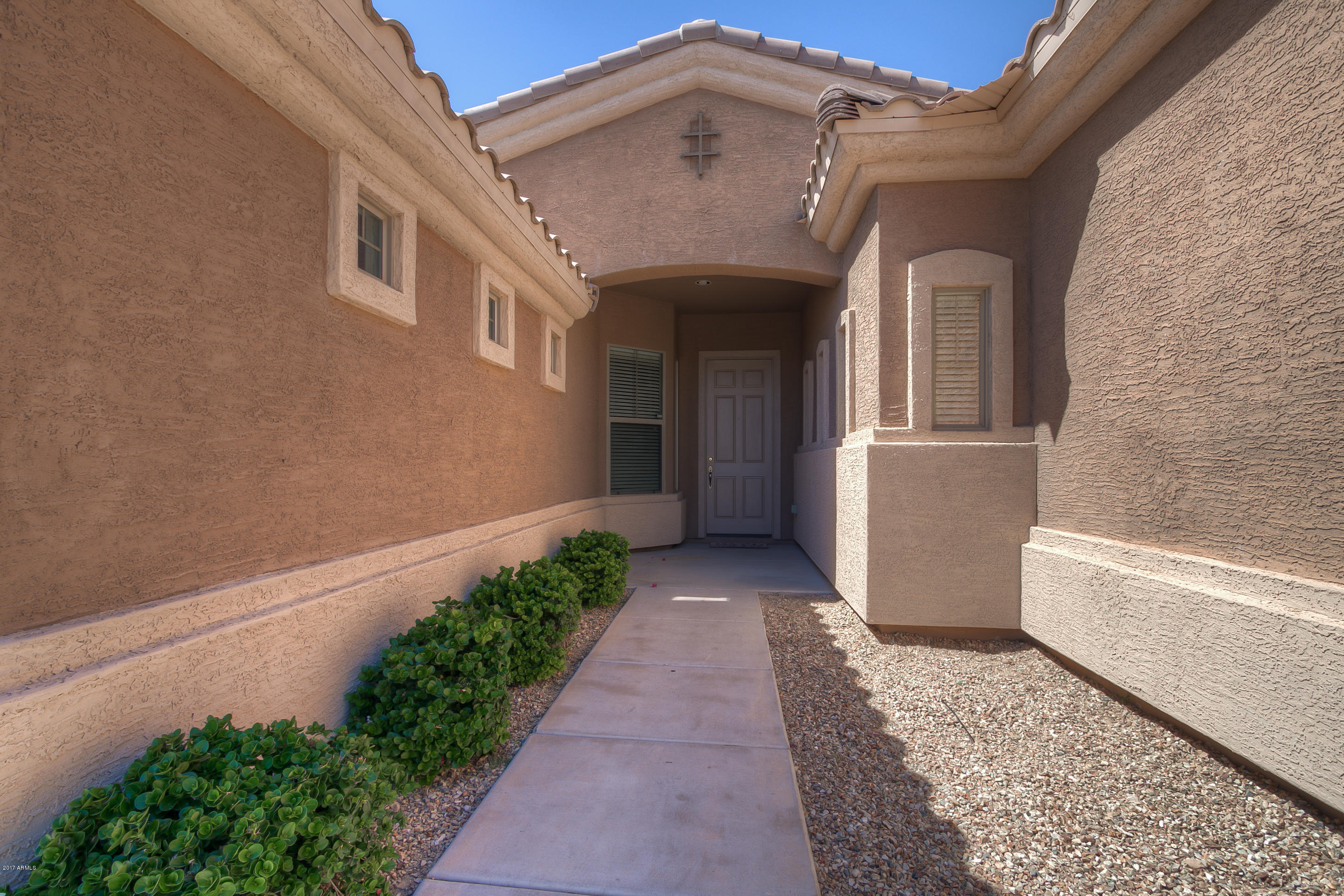 18198 West Rimrock Street Surprise, AZ 85388 - Photo 4 of 30 Front Walk Way