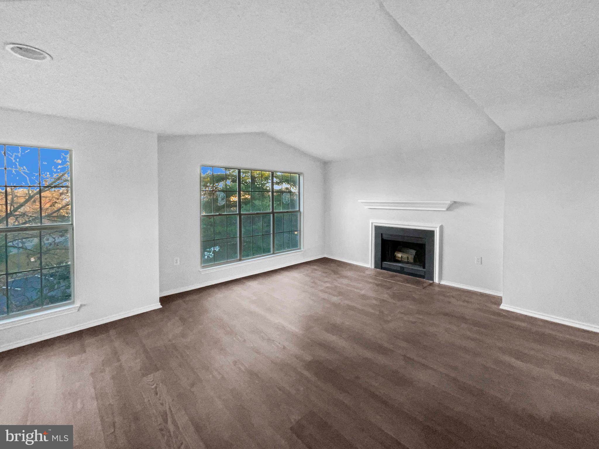 20965 Timber Ridge Terrace, Unit 301 Ashburn, VA 20147 - Photo 3 of 18 Gallery Image 3