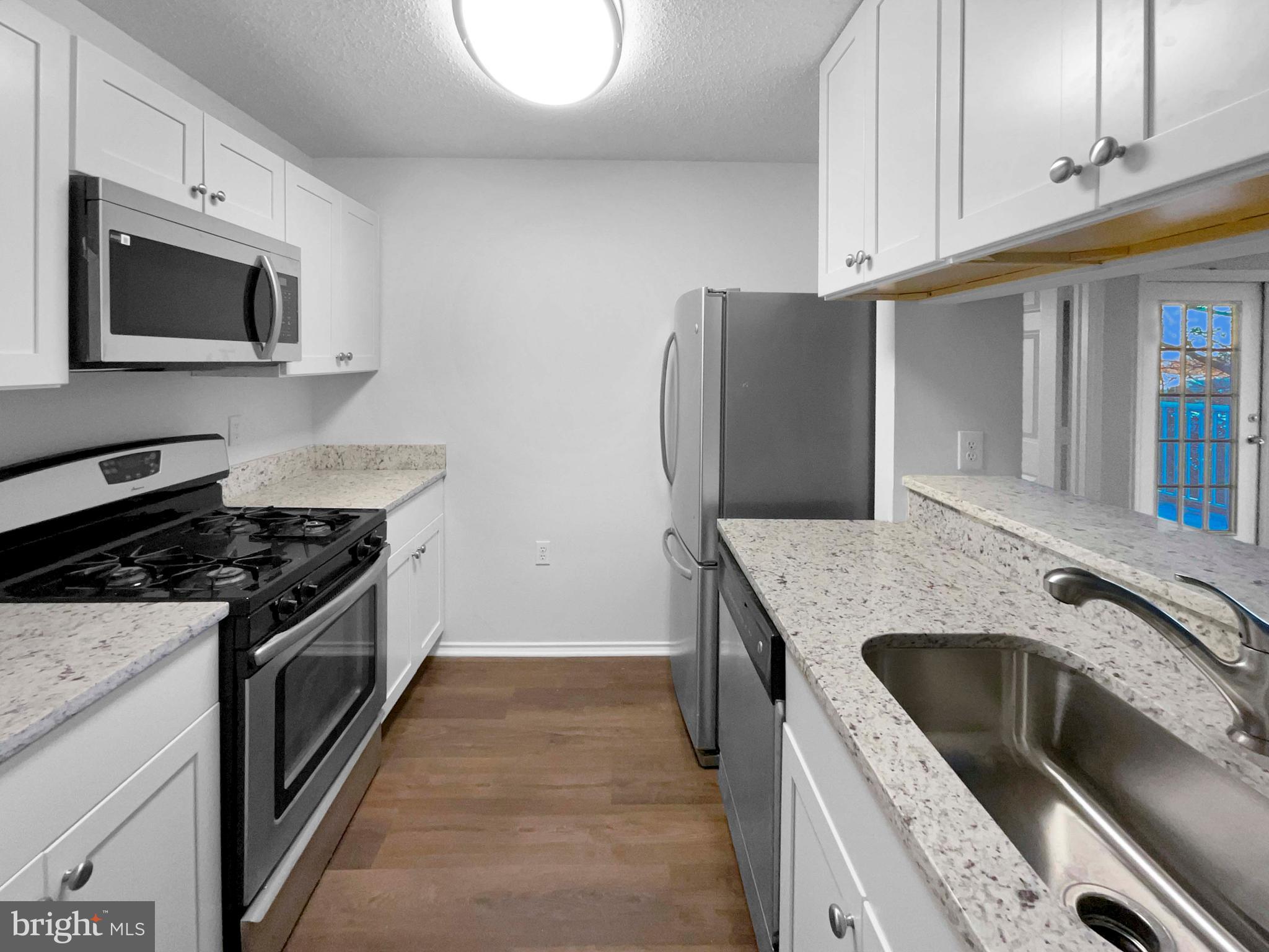 20965 Timber Ridge Terrace, Unit 301 Ashburn, VA 20147 - Photo 6 of 18 Gallery Image 6