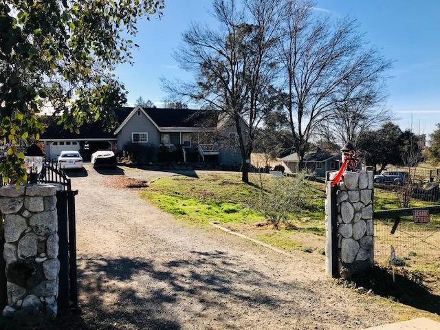 46854 Chukchansi Road Coarsegold, CA 93614 - Photo 1 of 18