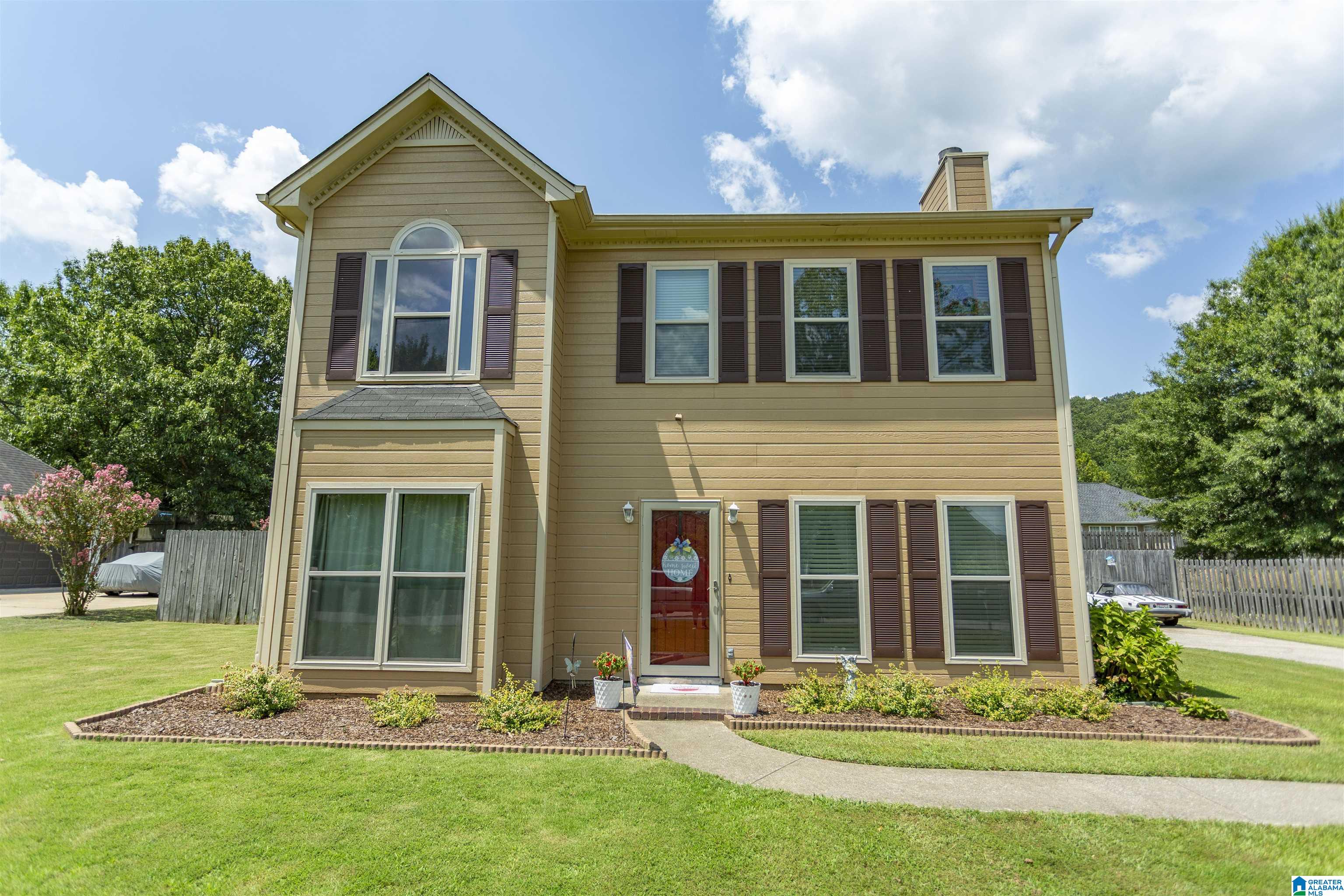 105 Stone Road Pelham, AL 35124 - Photo 4 of 50