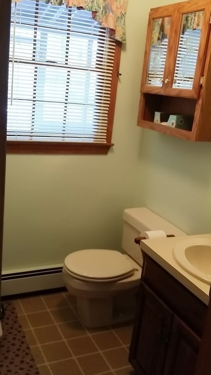30 8 Rod Road Mendon, MA 01756 - Photo 18 of 24 Gallery Image 18