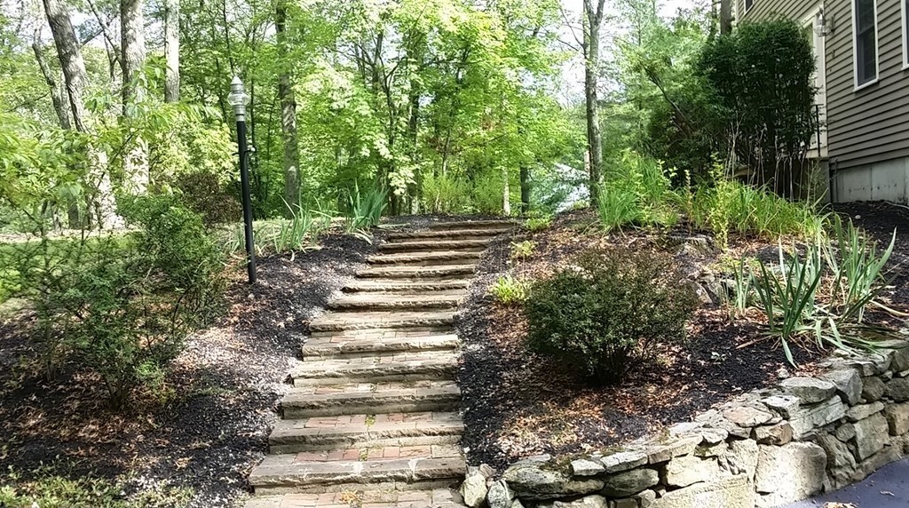 30 8 Rod Road Mendon, MA 01756 - Photo 19 of 24 Gallery Image 19