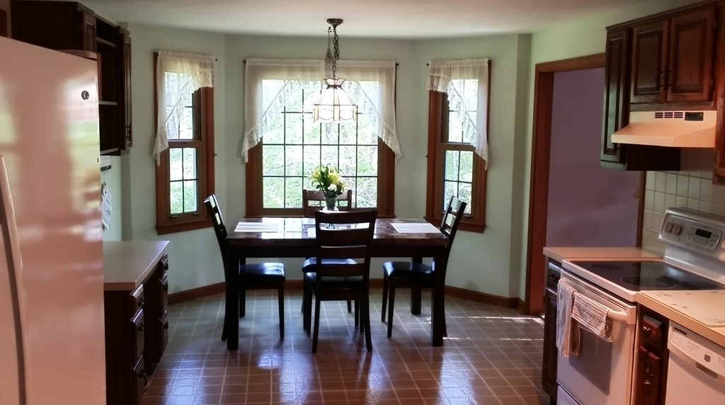 30 8 Rod Road Mendon, MA 01756 - Photo 6 of 24 Gallery Image 6