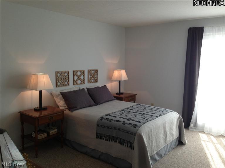 6472 State Road, Unit J17 Parma, OH 44134 - Photo 18 of 23