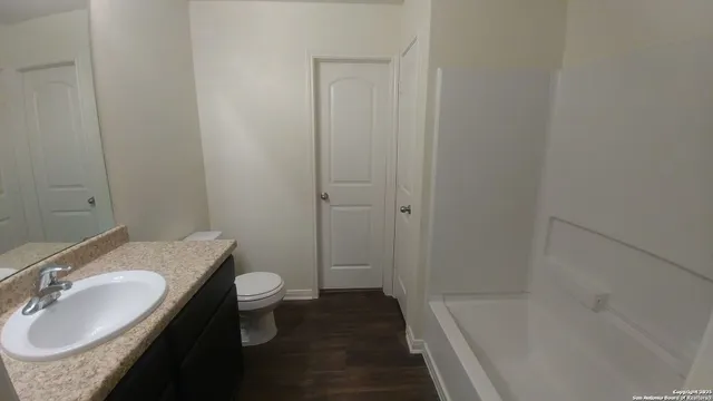 $1,300 | 6739 Sabinal, San Antonio, TX 78252