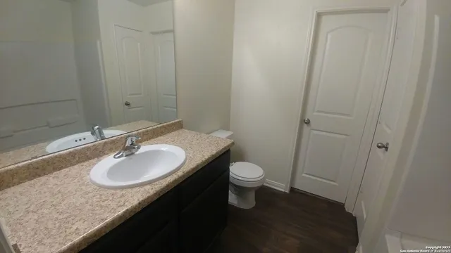 $1,300 | 6739 Sabinal, San Antonio, TX 78252