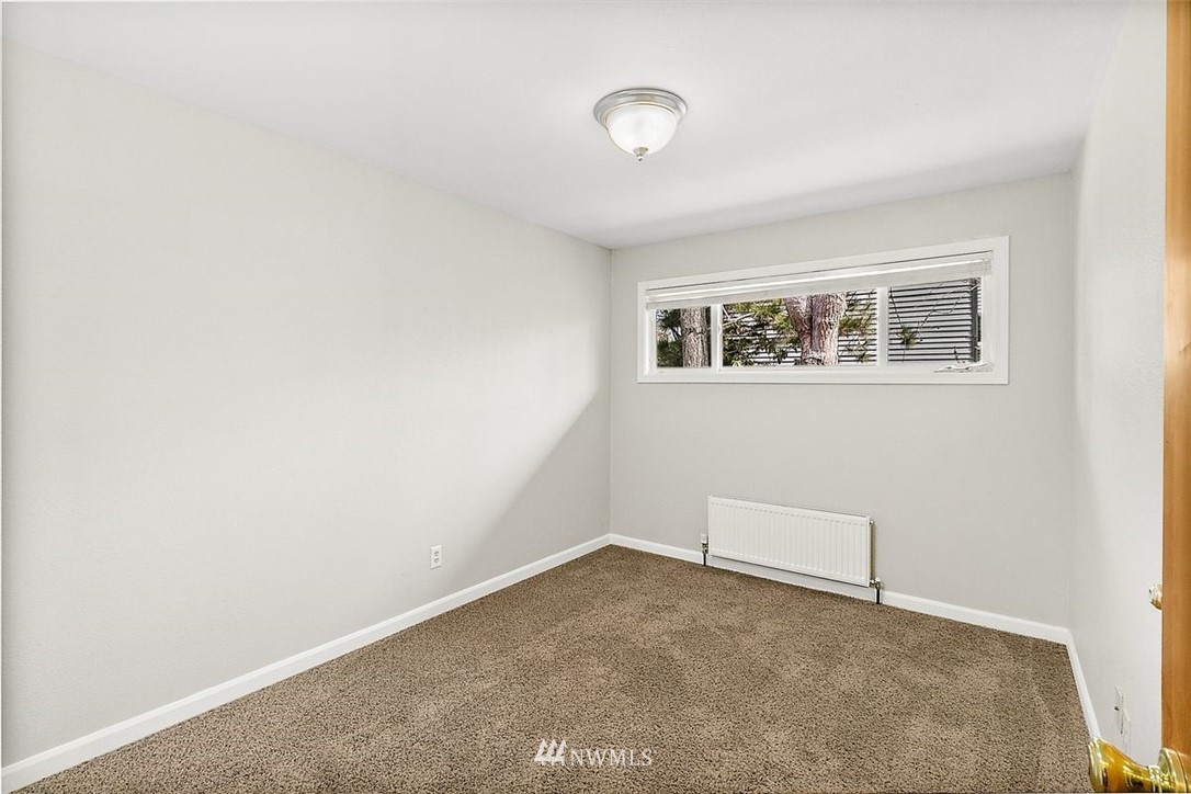 1311 North 34th Street Renton, WA 98056 - Photo 10 of 18