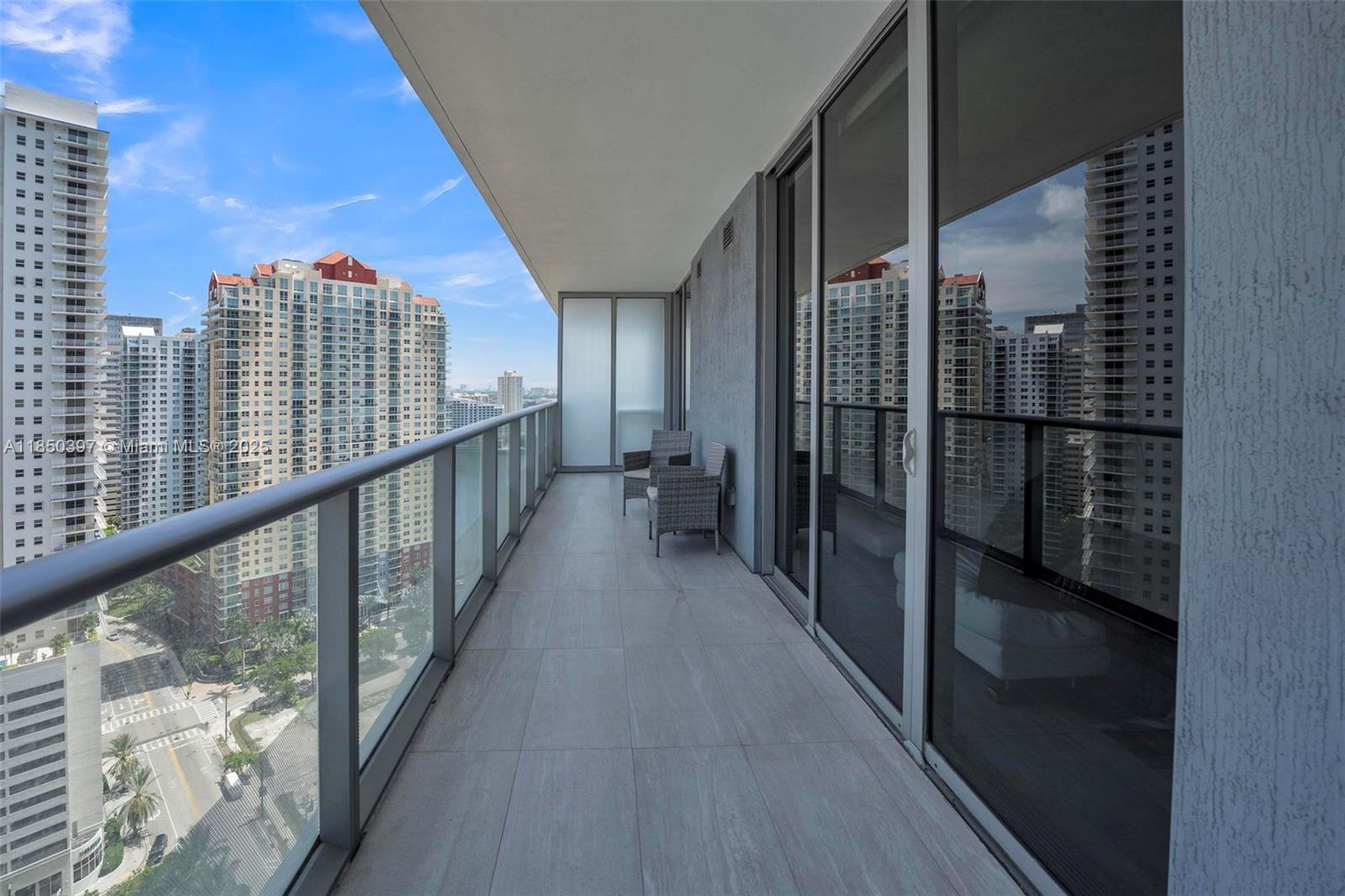 1300 Brickell Bay Drive, Unit 2511 Miami, FL 33131 - Photo 20 of 30 a view of balcony