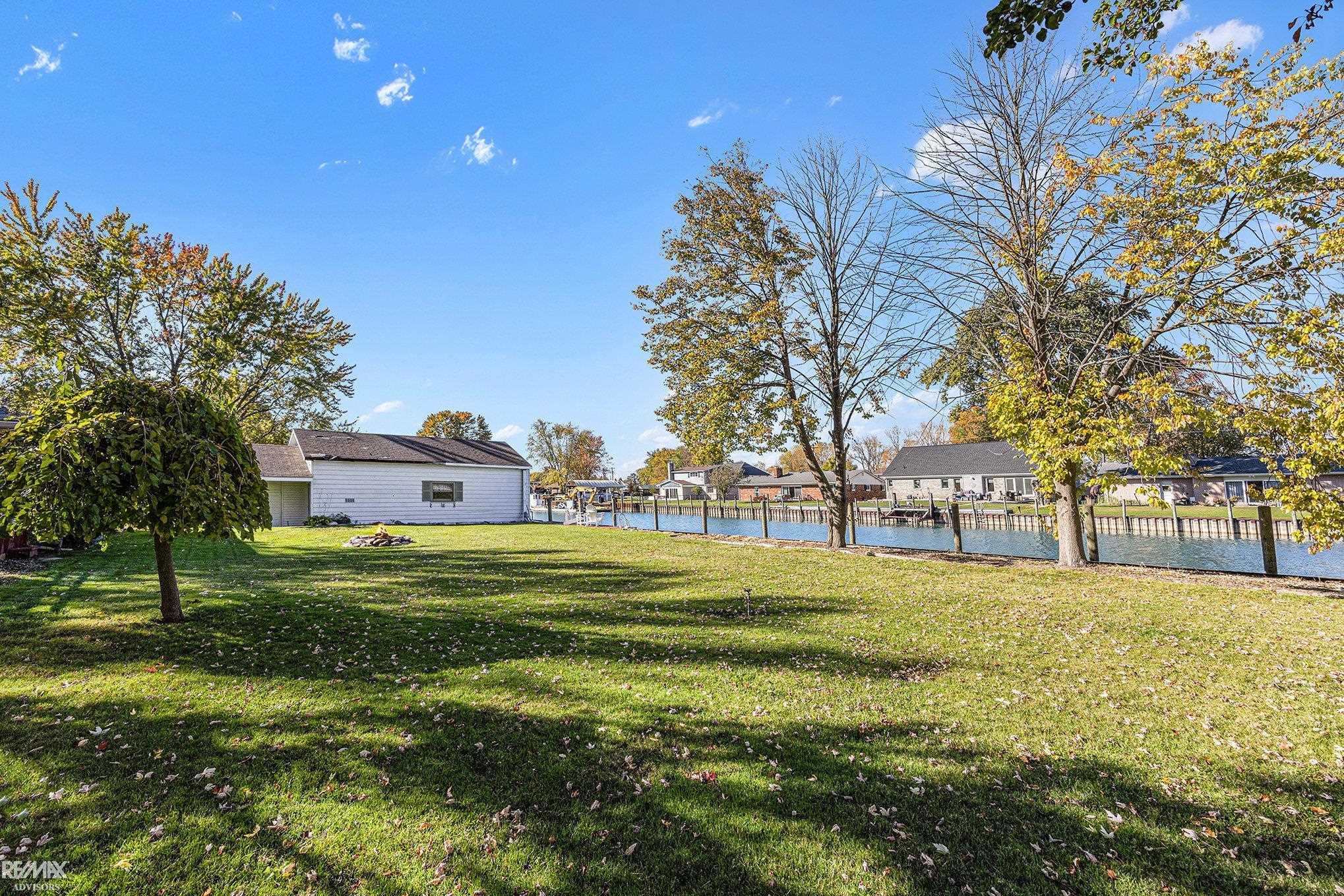 7284 Cardinal Road Algonac, MI 48001 - Photo 10 of 32