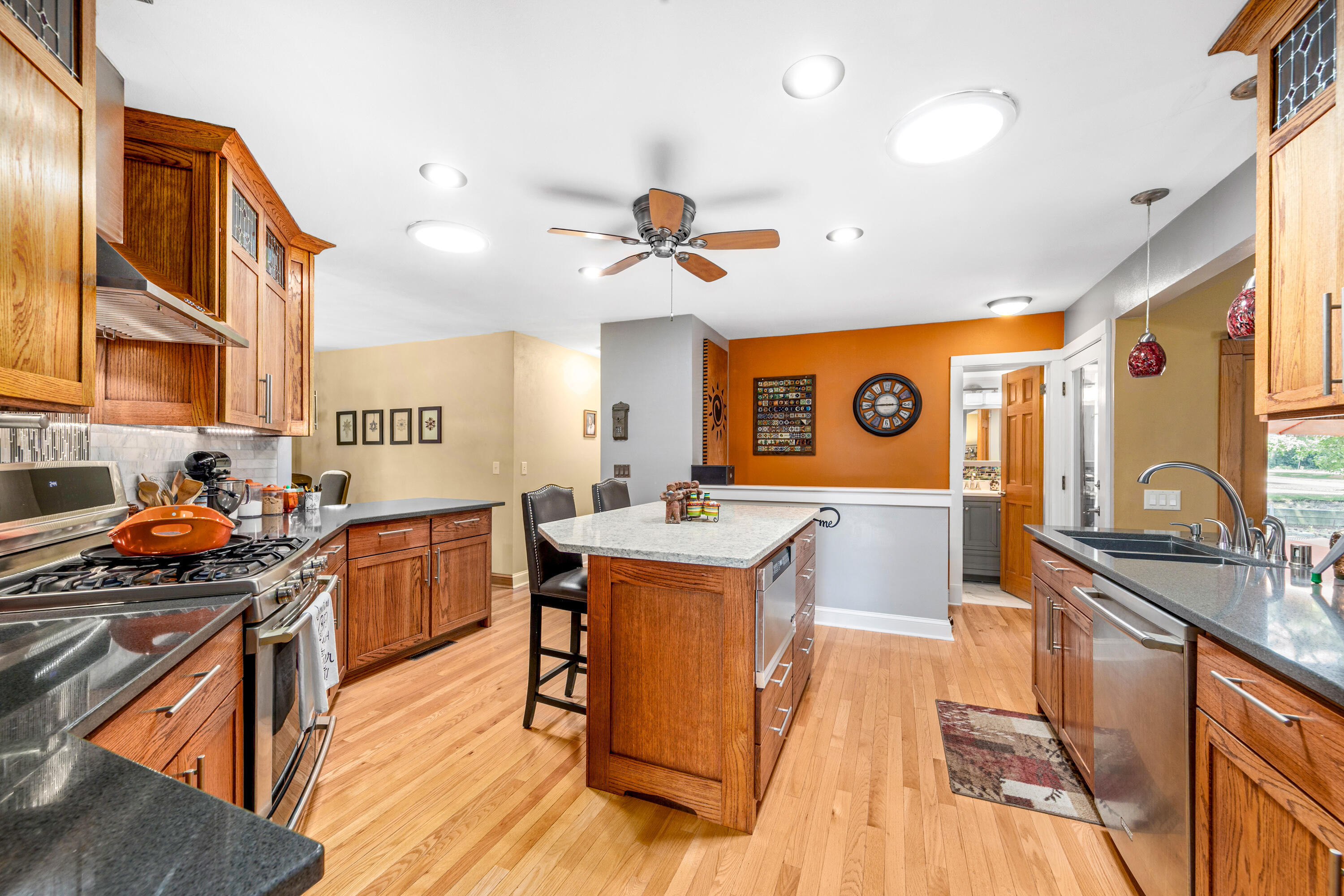 13960 James Street Brookfield, WI 53005 - Photo 5 of 44 Kitchen