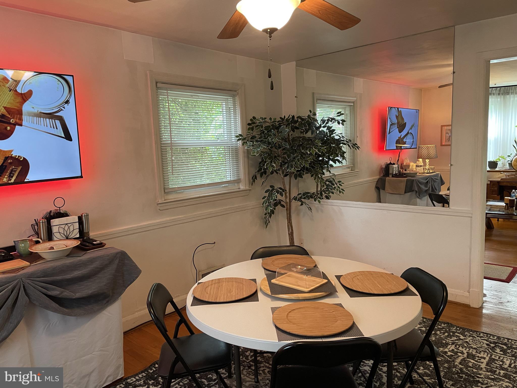 1650 Hartsdale Road Baltimore, MD 21239 - Photo 14 of 33 Dining room