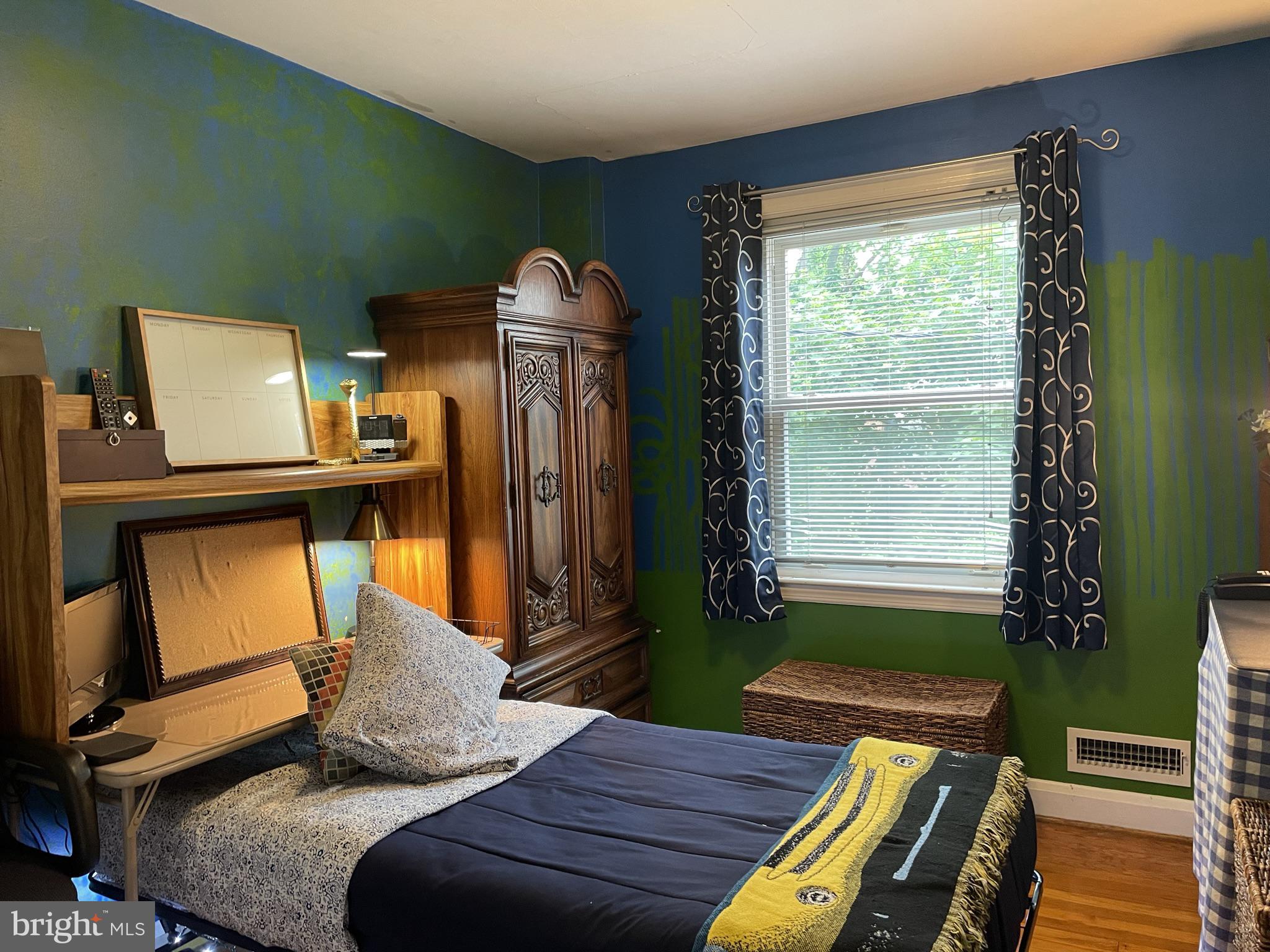 1650 Hartsdale Road Baltimore, MD 21239 - Photo 26 of 33 2nd Bedroom