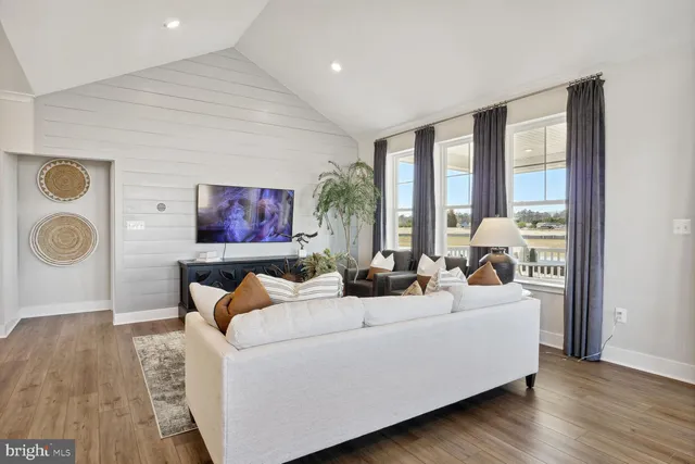 $650,890 | 24331 Long Pond Drive, Lewes, DE 19958