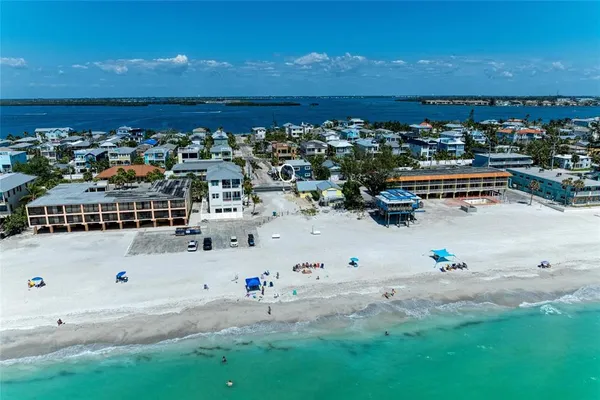$699,000 | 101 25th Street North, Unit 1, Bradenton Beach, FL 34217