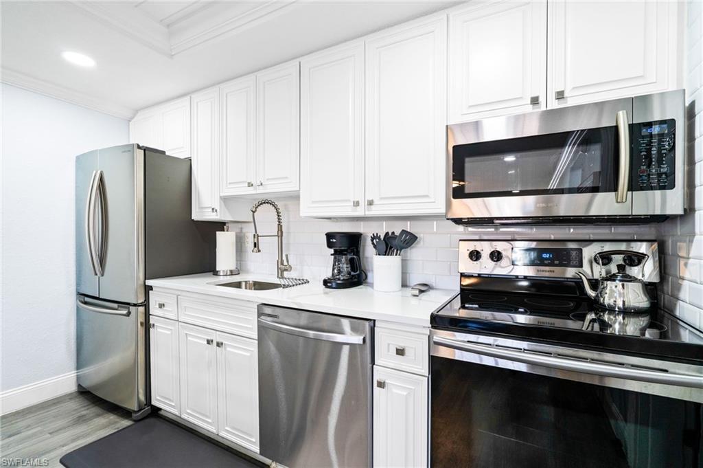 5320 Treetops Drive, Unit I Naples, FL 34113 - Photo 4 of 16