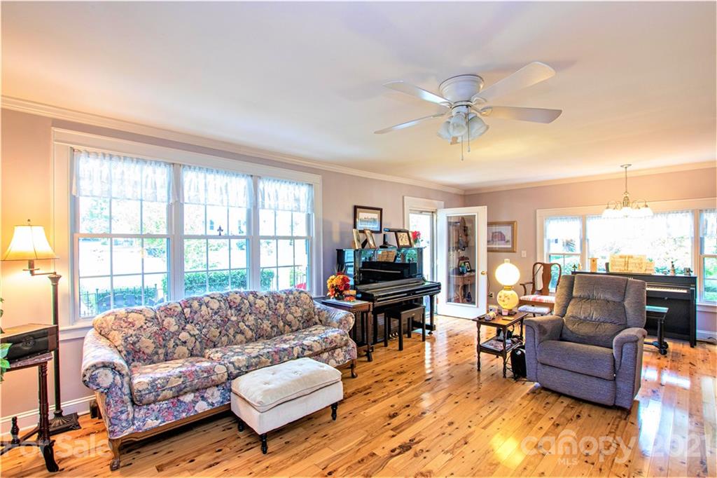 68 Maple Street Badin, NC 28009 - Photo 10 of 43 Gallery Image 10
