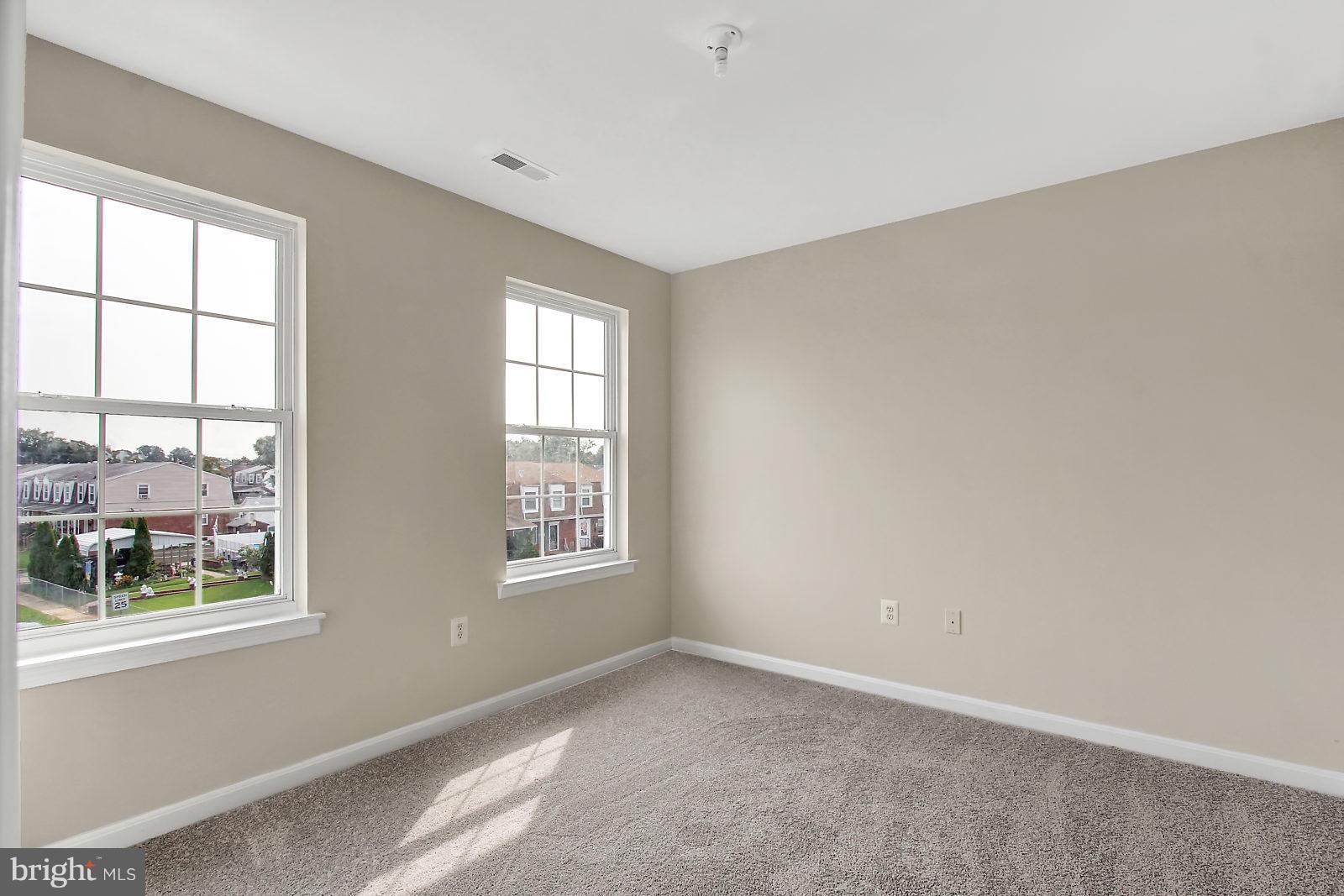 532 Grovethorn Road Baltimore, MD 21220 - Photo 17 of 30 an empty room with windows