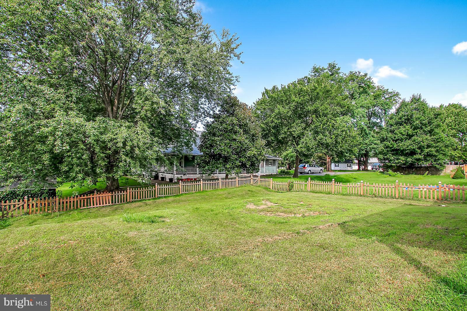 532 Grovethorn Road Baltimore, MD 21220 - Photo 26 of 30 a view of a park with a big yard