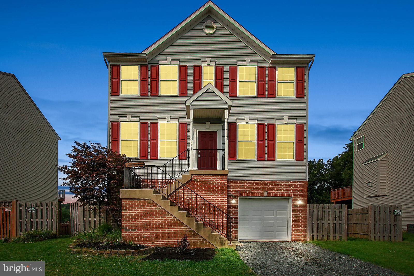 532 Grovethorn Road Baltimore, MD 21220 - Photo 30 of 30 front view of a house with a yard