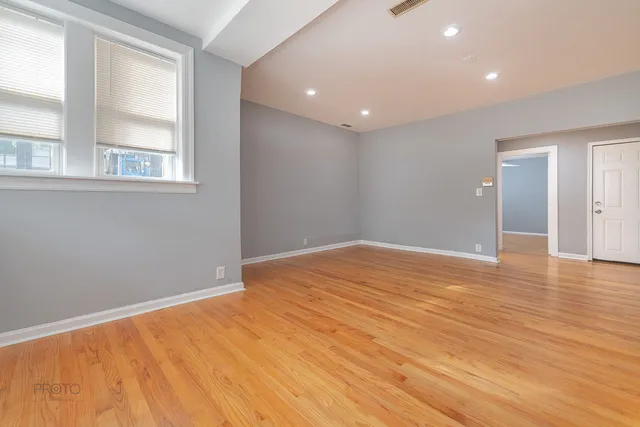 $185,000 | 3100 West Argyle Street, Unit G, Chicago, IL 60625