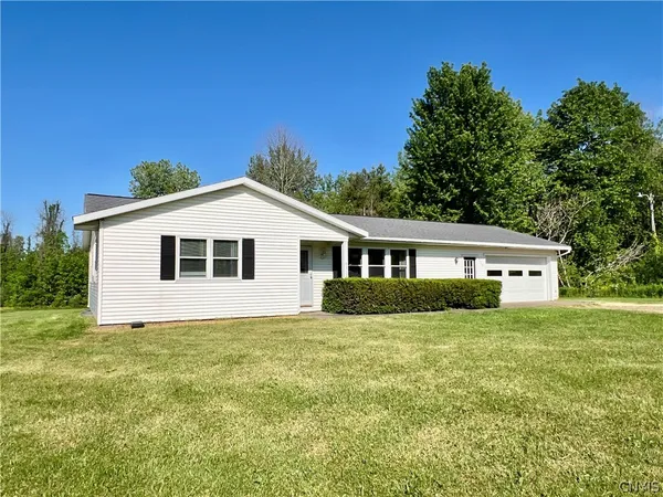 $168,500 | 1738 Co Rte 7, Oswego, NY 13126