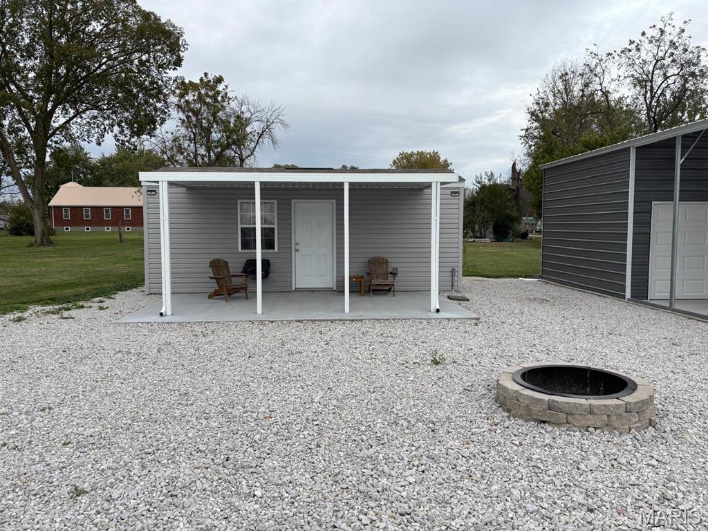 210 3rd Street Hunnewell, MO 63443 - Photo 3 of 25