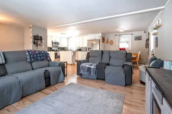 $514,900 | 325 Pembroke Hill Road, Pembroke, NH 03275