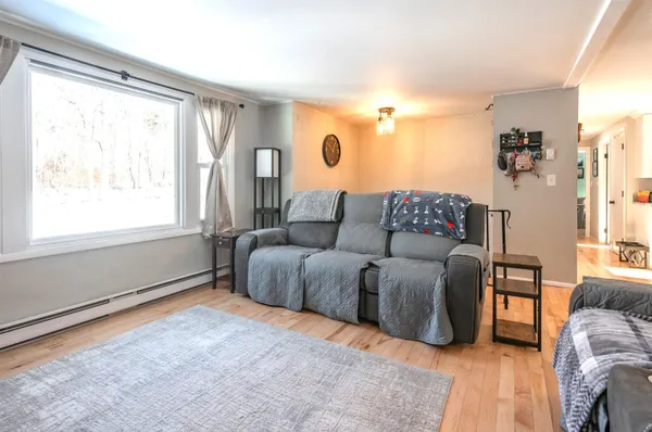 $514,900 | 325 Pembroke Hill Road, Pembroke, NH 03275