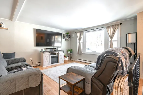 $514,900 | 325 Pembroke Hill Road, Pembroke, NH 03275