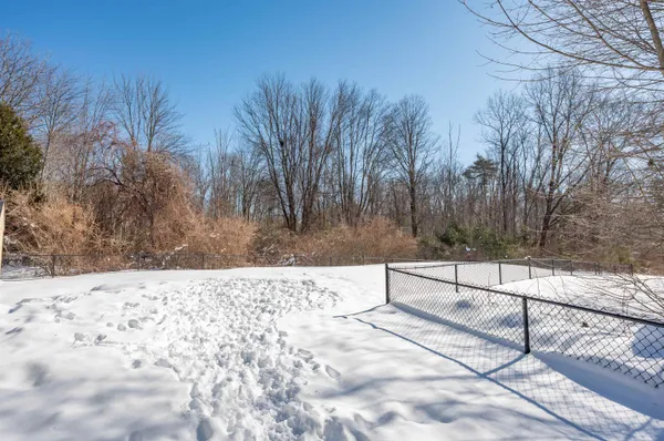 $514,900 | 325 Pembroke Hill Road, Pembroke, NH 03275