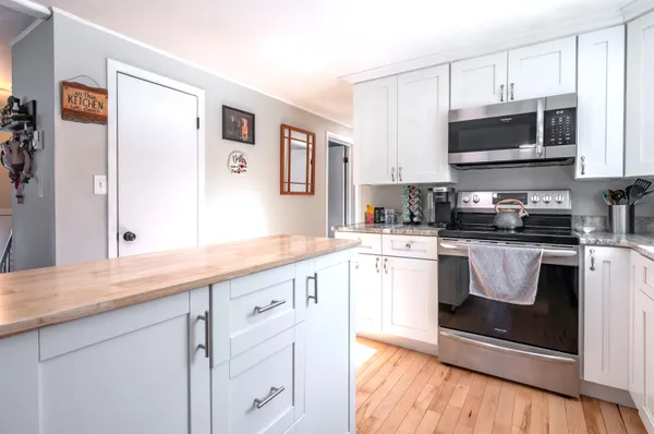 $514,900 | 325 Pembroke Hill Road, Pembroke, NH 03275