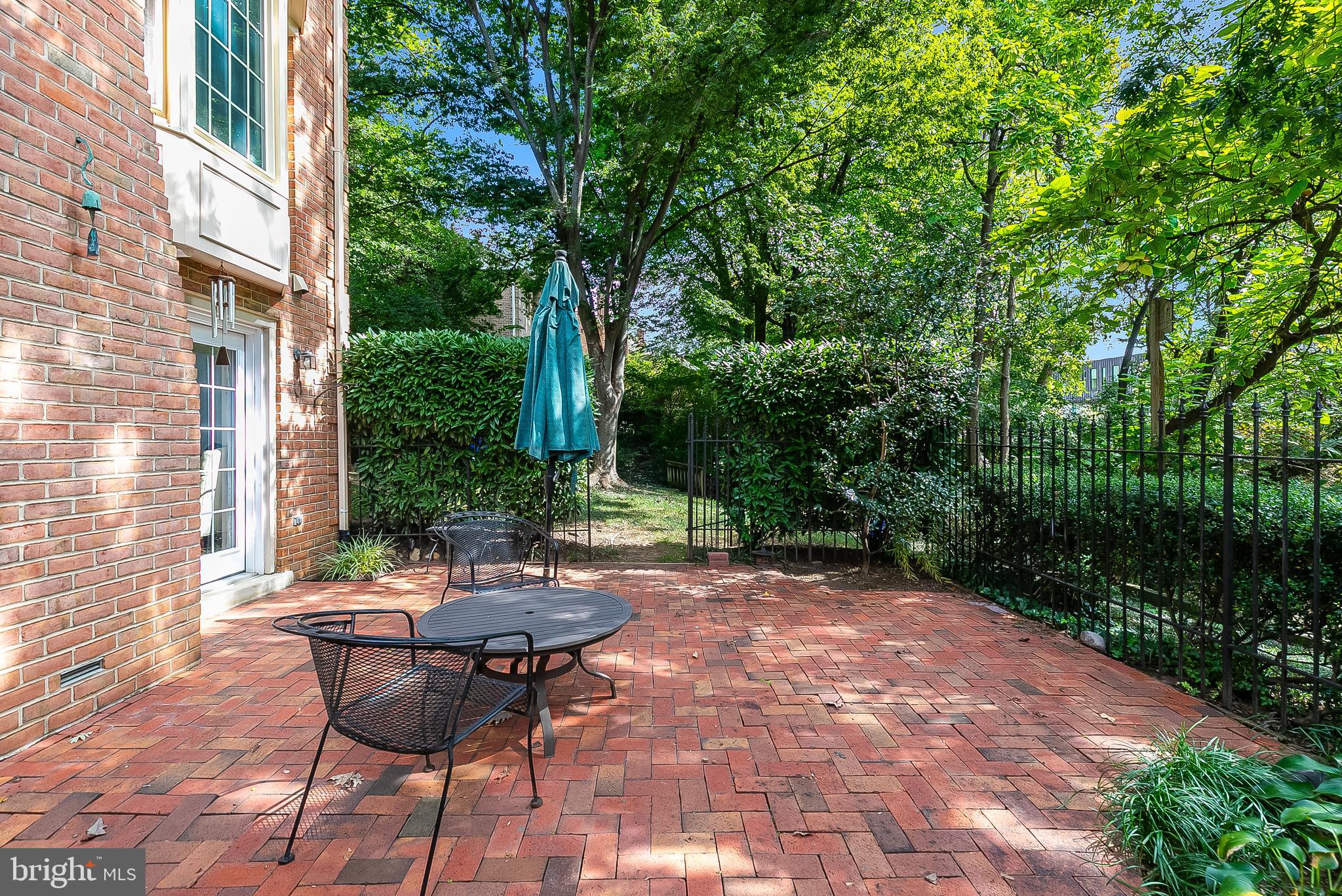 4600 4th Road North Arlington, VA 22203 - Photo 7 of 13 Private rear patio