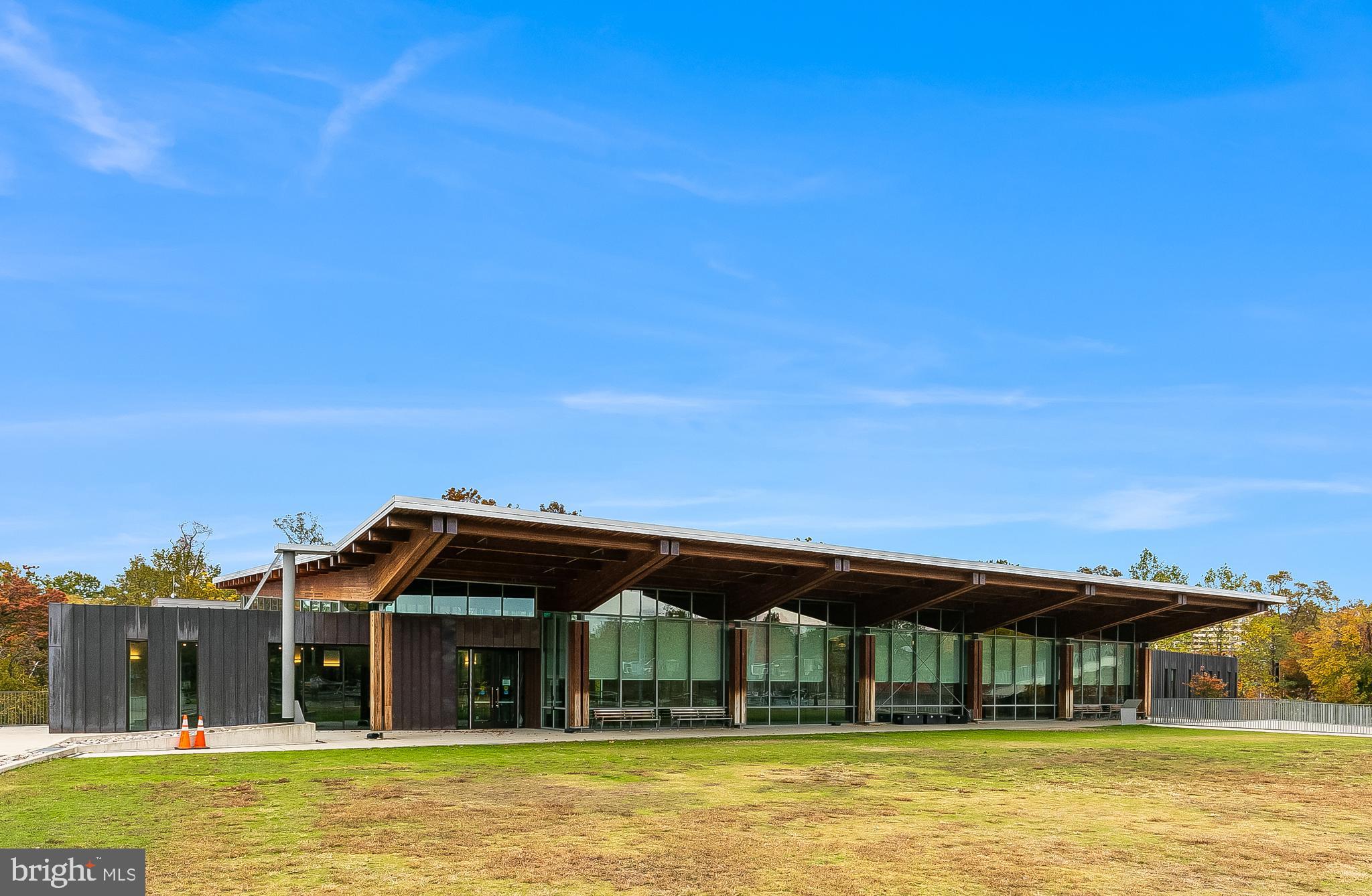 4600 4th Road North Arlington, VA 22203 - Photo 9 of 13 Community center across the street
