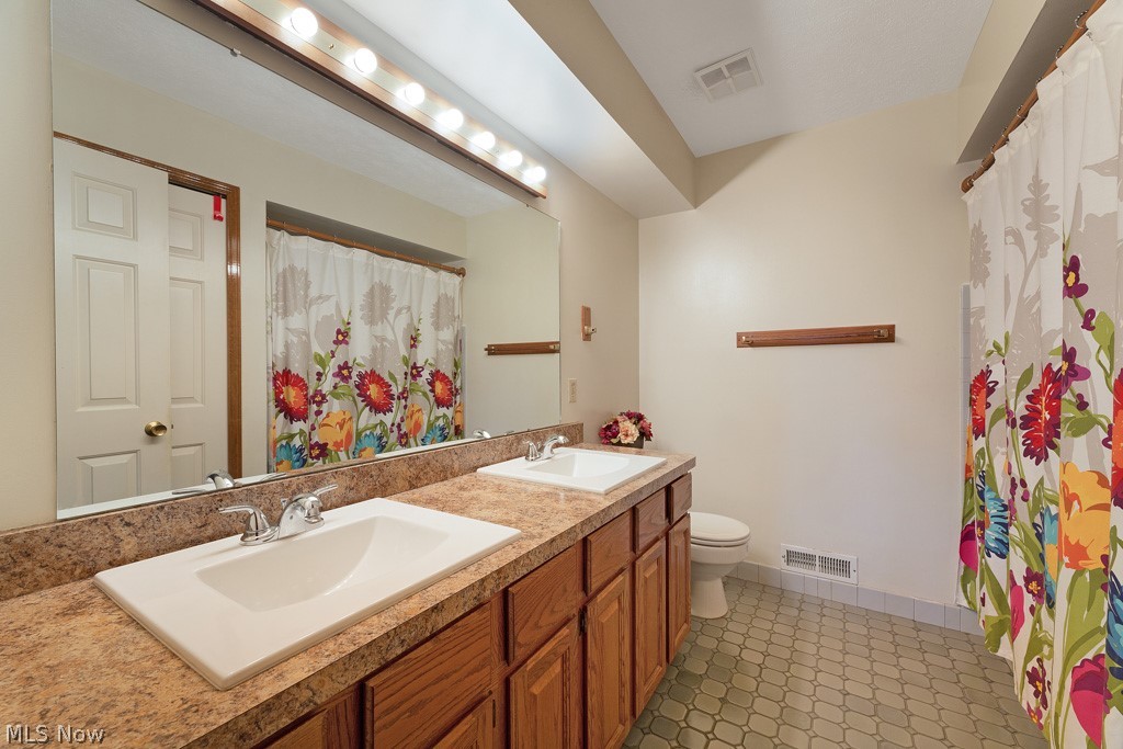 6935 Som Center Road Solon, OH 44139 - Photo 25 of 30