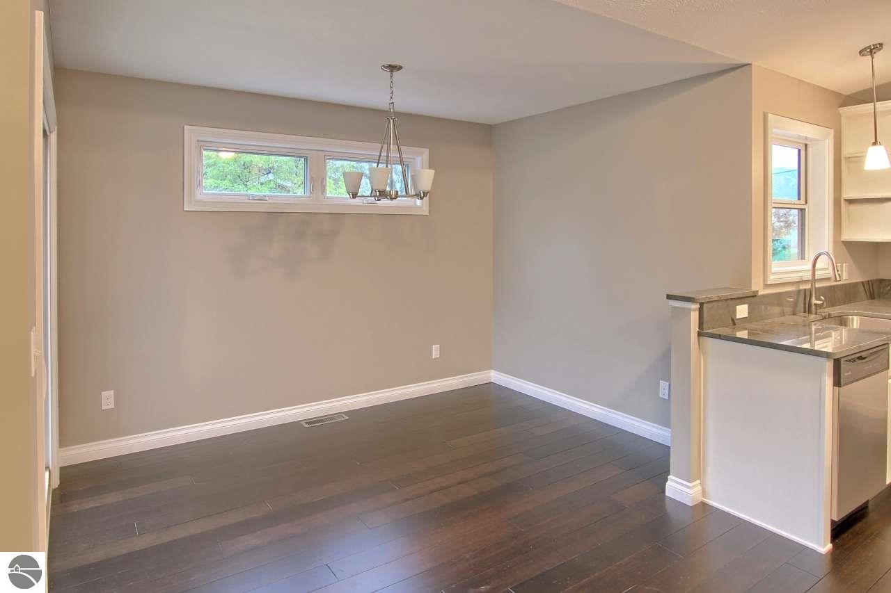 6089 Sterling Road Traverse City, MI 49686 - Photo 7 of 22 1791475-6.JPG